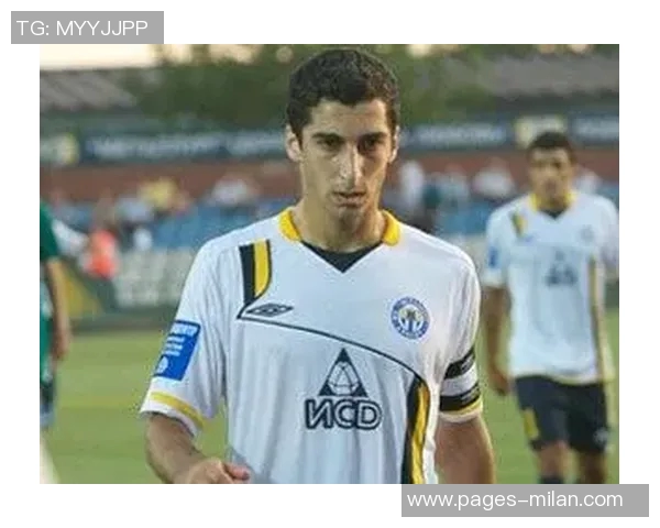 姆希塔良谈赴澳大利亚踢意甲的疯狂经历与球员生涯的经济现实