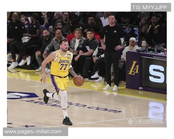 小卡复出首战迎胜利全场表现亮眼贡献21分6篮板5助攻2抢断