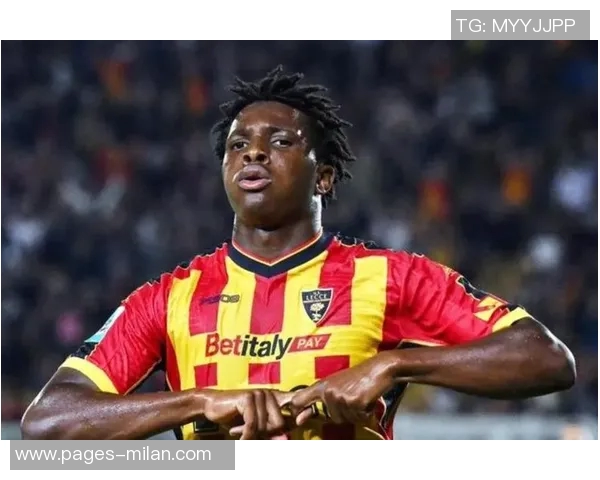 勒沃库森等多家俱乐部对曼联门将球探科顿表现出浓厚兴趣